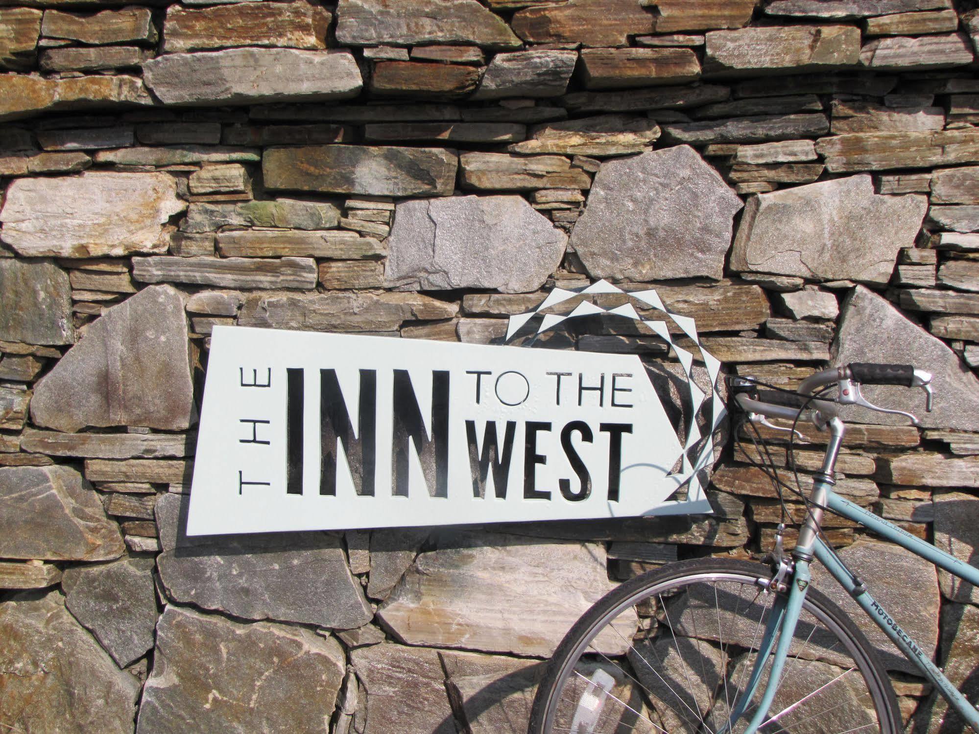 The Inn To The West Hotel Connemara Esterno foto